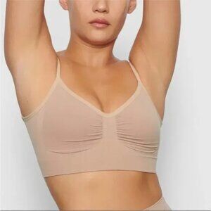Skims Sculpting Low Back Wireless Nude Bralette L/XL Adjustable Strap Comfy